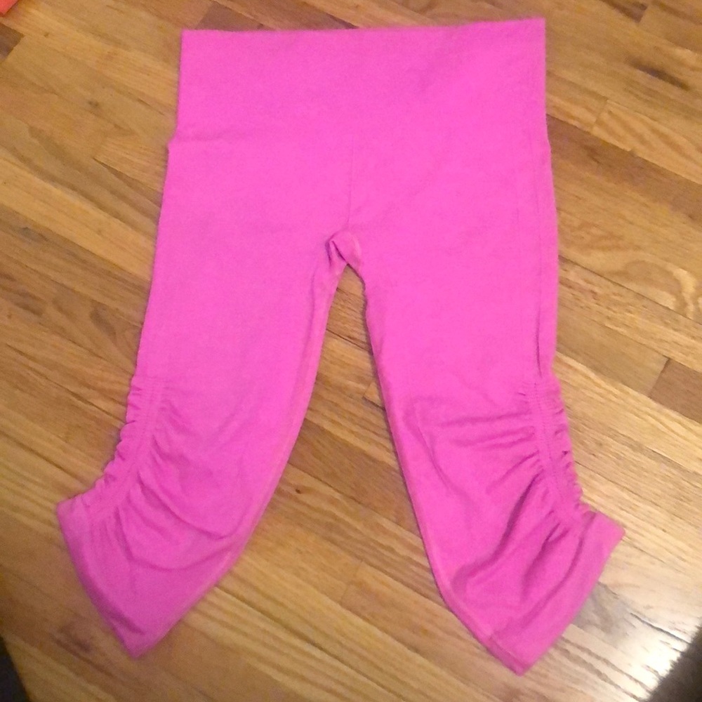 lululemon cropped leggings